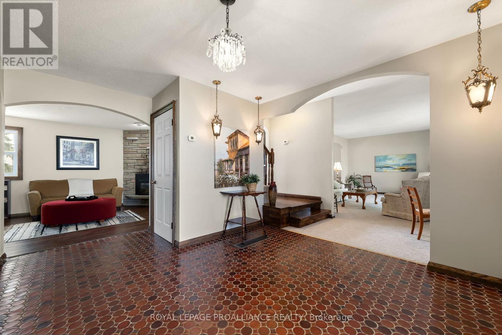 6864 Highway 62, Belleville, Ontario  K8N 0L7 - Photo 5 - X12236812