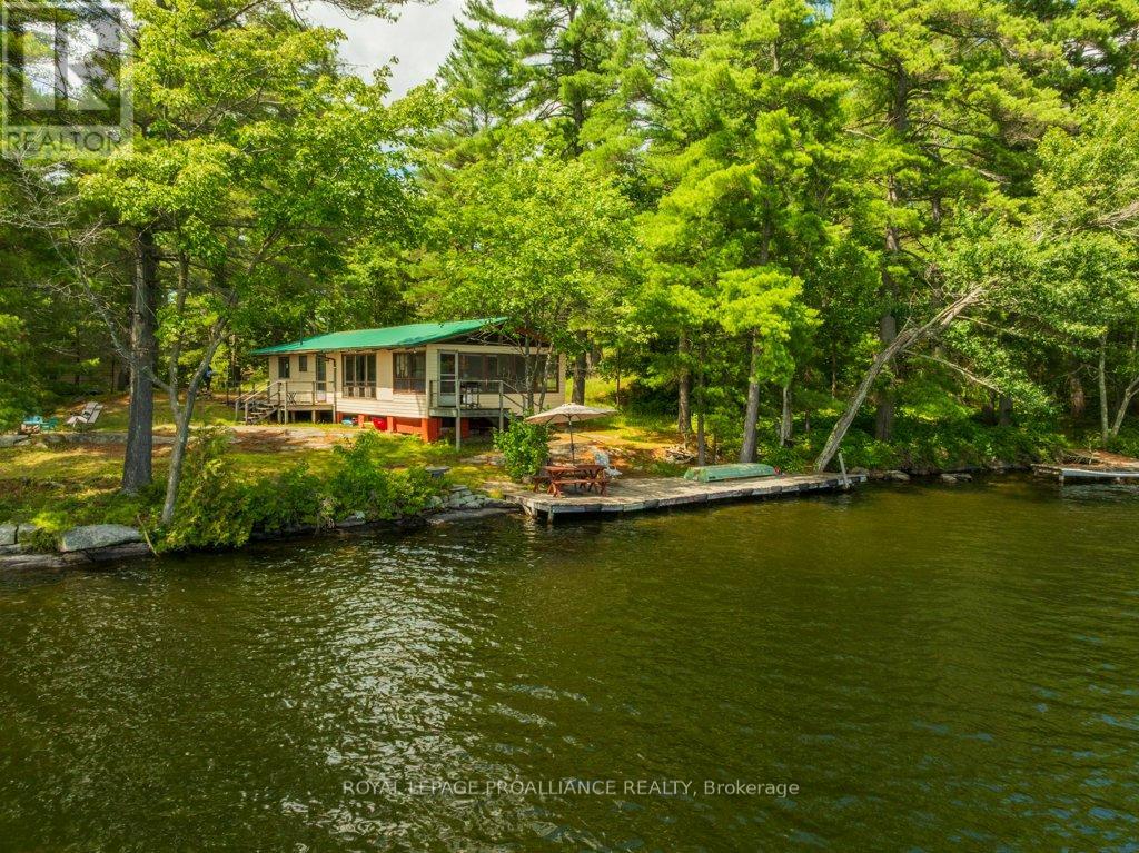 1056 A Glass Lane, North Frontenac, Ontario  K0H 1J0 - Photo 43 - X12300963