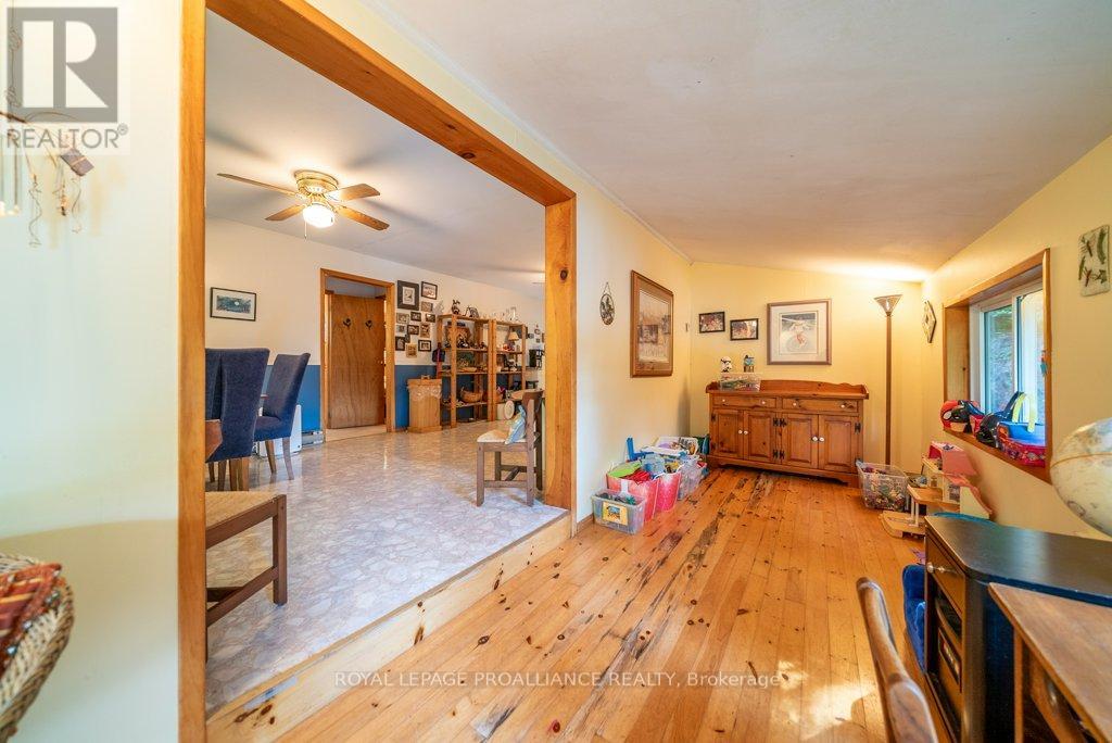 4325a Road 506, North Frontenac, Ontario  K0H 1K0 - Photo 16 - X12361182