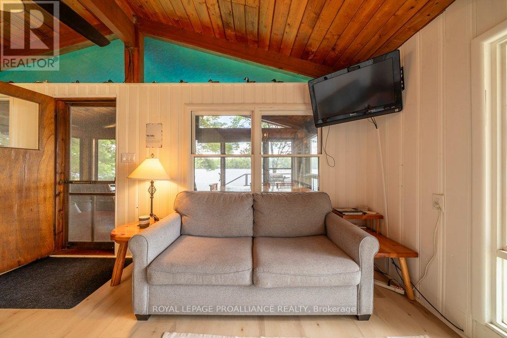 1056 A Glass Lane, North Frontenac, Ontario  K0H 1J0 - Photo 35 - X12300963