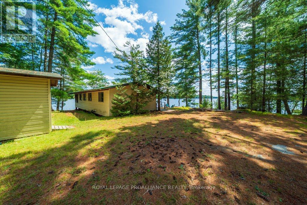 1056 A Glass Lane, North Frontenac, Ontario  K0H 1J0 - Photo 41 - X12300963