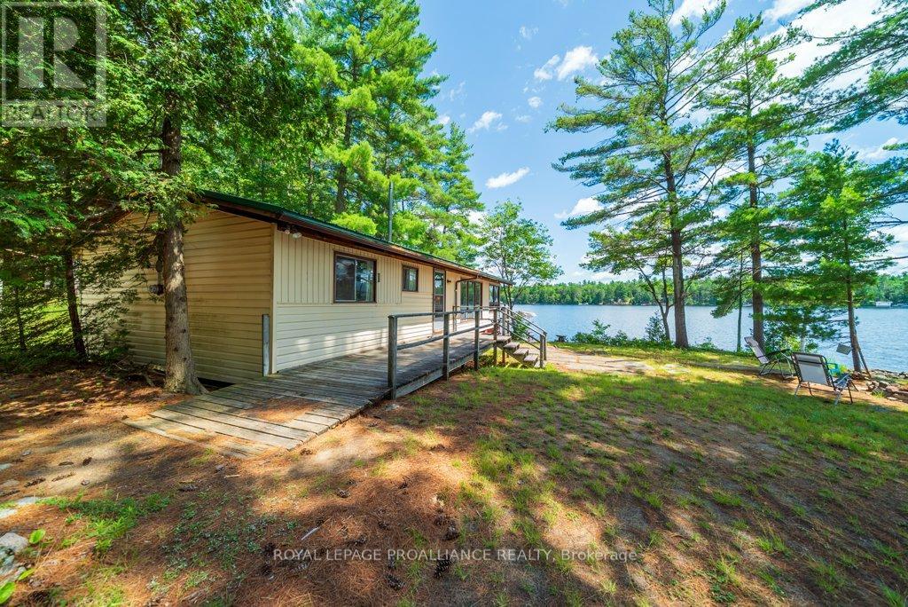 1056 A Glass Lane, North Frontenac, Ontario  K0H 1J0 - Photo 39 - X12300963