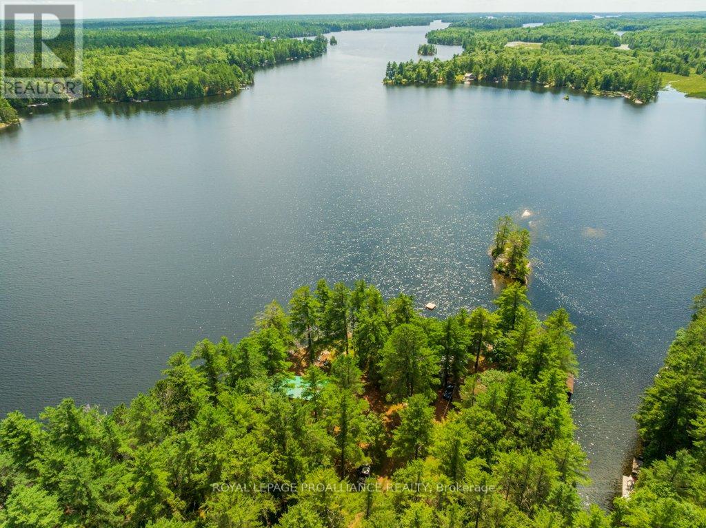 1056 A Glass Lane, North Frontenac, Ontario  K0H 1J0 - Photo 46 - X12300963