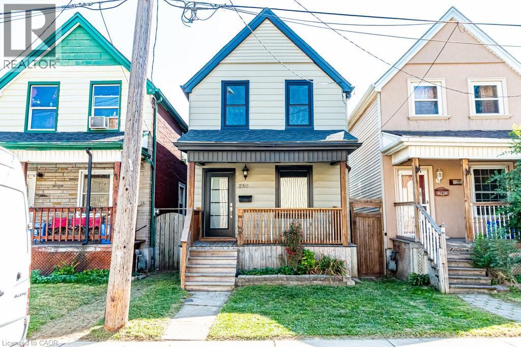 250 Avondale Street, Hamilton, Ontario  L8L 7C5 - Photo 1 - 40785137