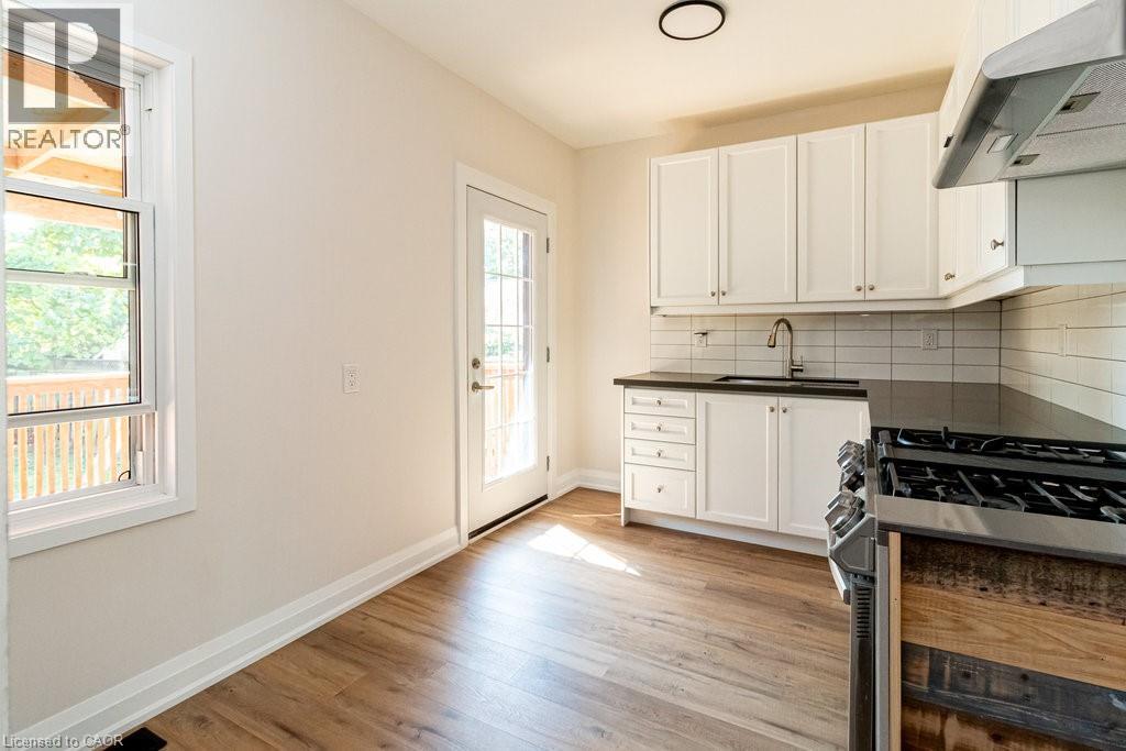 250 Avondale Street, Hamilton, Ontario  L8L 7C5 - Photo 8 - 40785137