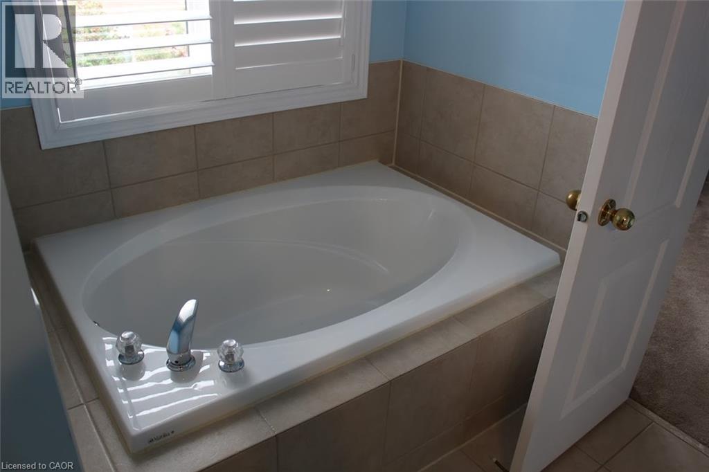 2128 Blackforest Crescent, Oakville, Ontario  L6M 4T7 - Photo 12 - 40785103