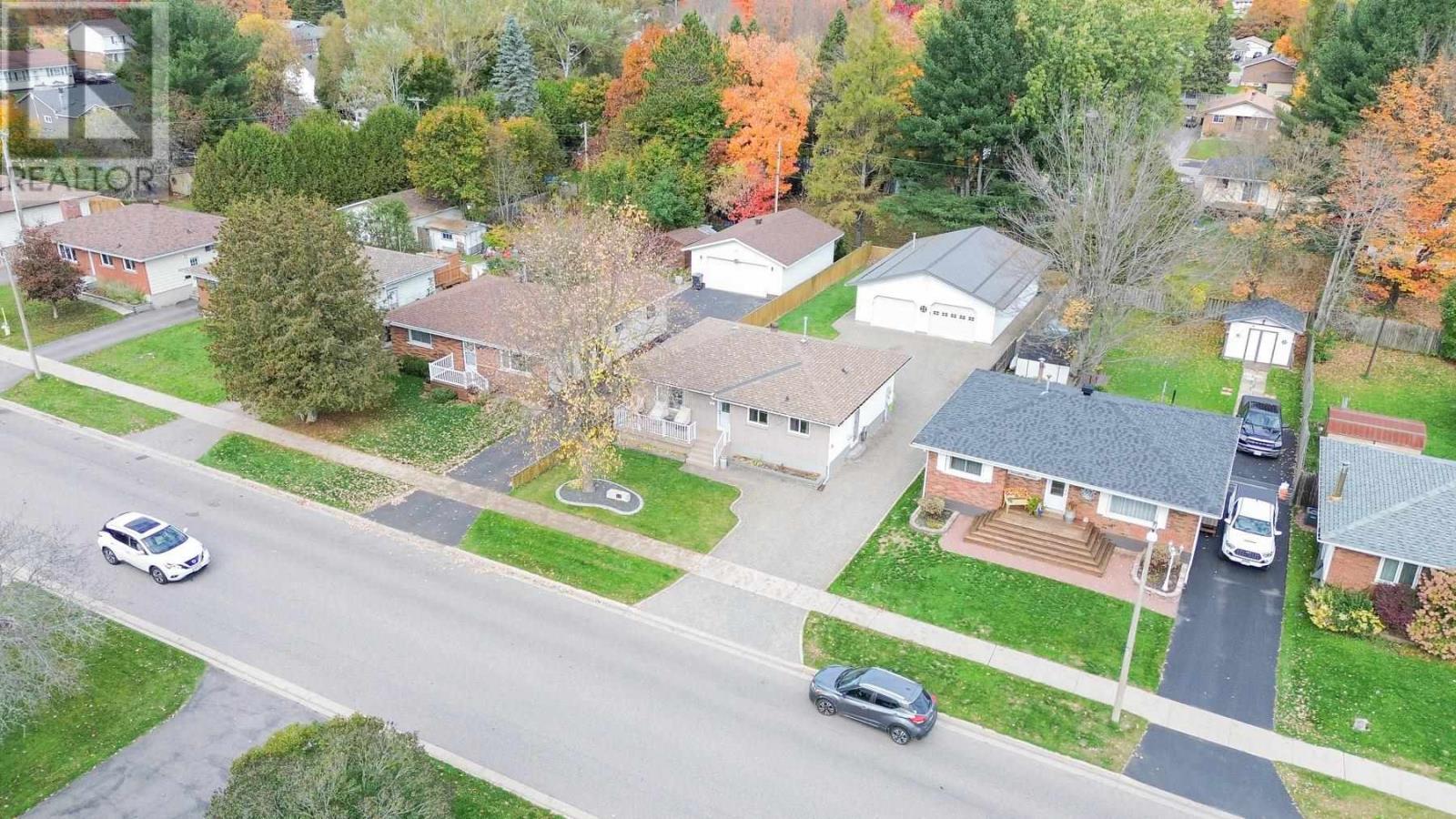 38 South Market St, Sault Ste Marie, Ontario  P6A 5G4 - Photo 3 - SM253057