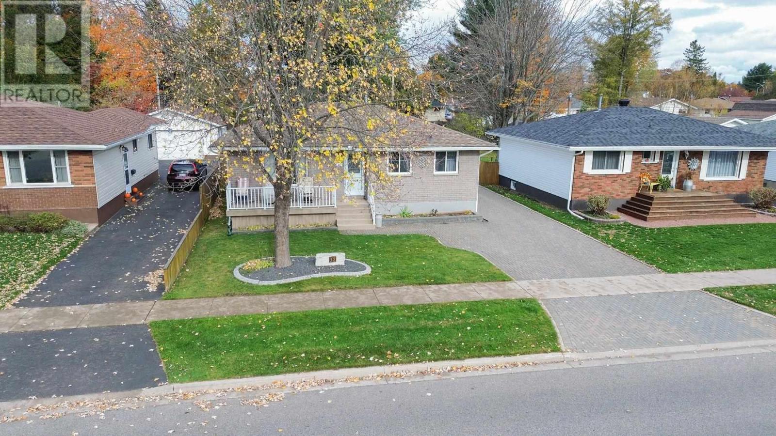 38 South Market St, Sault Ste Marie, Ontario  P6A 5G4 - Photo 6 - SM253057