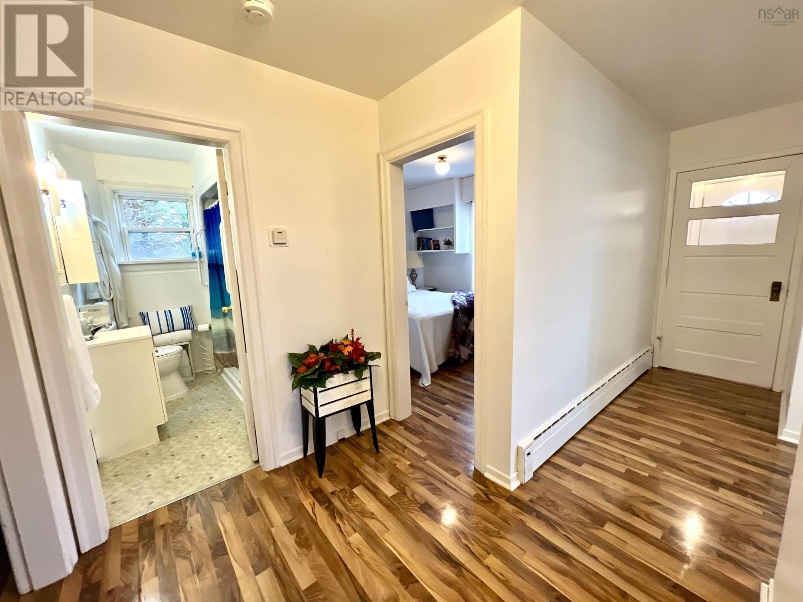 60 Crestdale Drive, Sydney Forks, Nova Scotia  B1L 1A1 - Photo 16 - 202525977