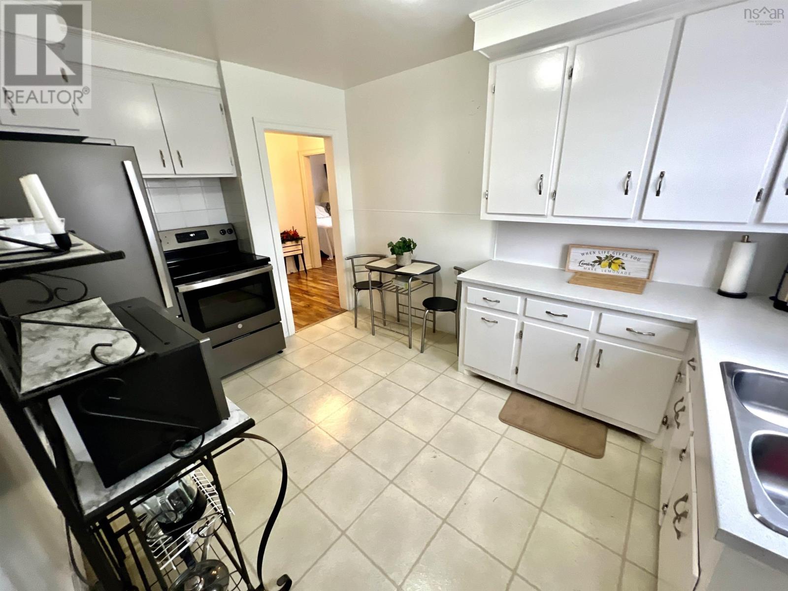 60 Crestdale Drive, Sydney Forks, Nova Scotia  B1L 1A1 - Photo 25 - 202525977