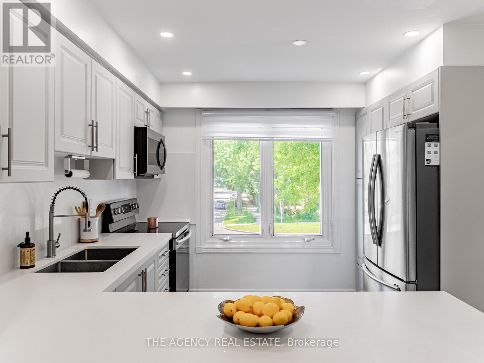 4 - 2445 Homelands Drive, Mississauga (Sheridan), Ontario  L5K 2C6 - Photo 12 - W12503100