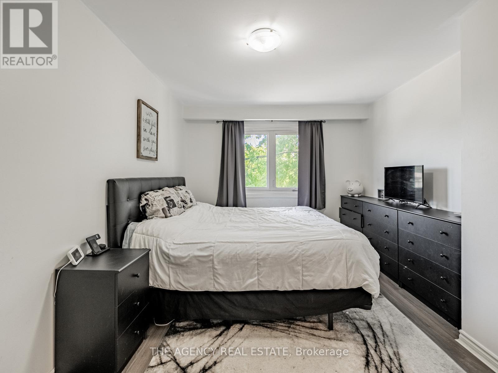 4 - 2445 Homelands Drive, Mississauga (Sheridan), Ontario  L5K 2C6 - Photo 17 - W12503100