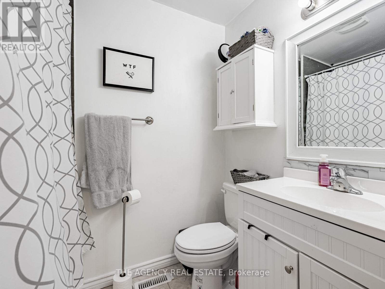 4 - 2445 Homelands Drive, Mississauga (Sheridan), Ontario  L5K 2C6 - Photo 20 - W12503100