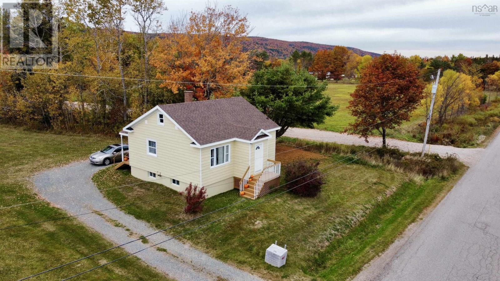 60 Crestdale Drive, Sydney Forks, Nova Scotia  B1L 1A1 - Photo 7 - 202525977