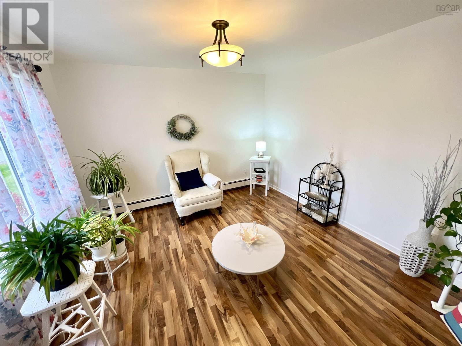 60 Crestdale Drive, Sydney Forks, Nova Scotia  B1L 1A1 - Photo 14 - 202525977