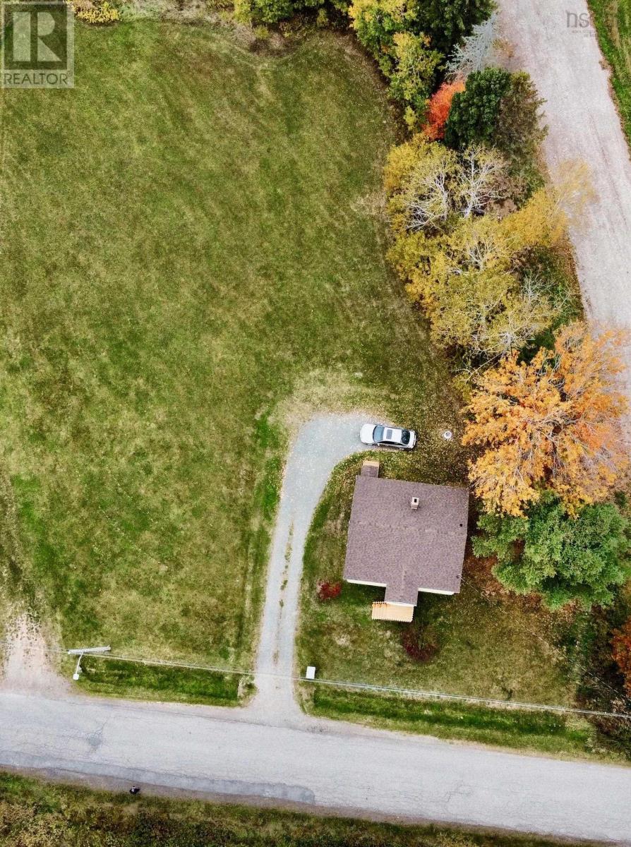 60 Crestdale Drive, Sydney Forks, Nova Scotia  B1L 1A1 - Photo 10 - 202525977