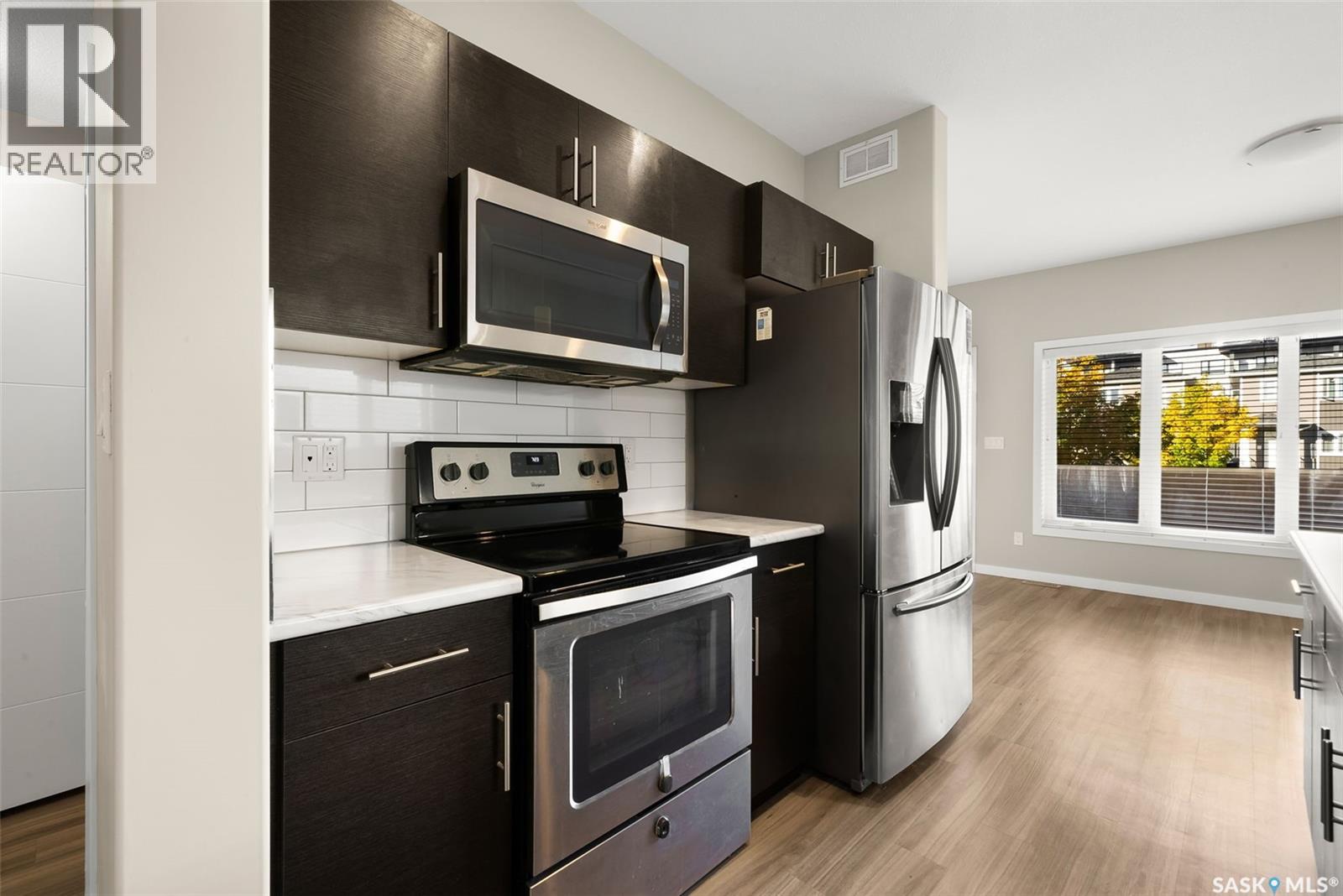 3917 James Hill Road, Regina, Saskatchewan  S4W 0N8 - Photo 10 - SK020064