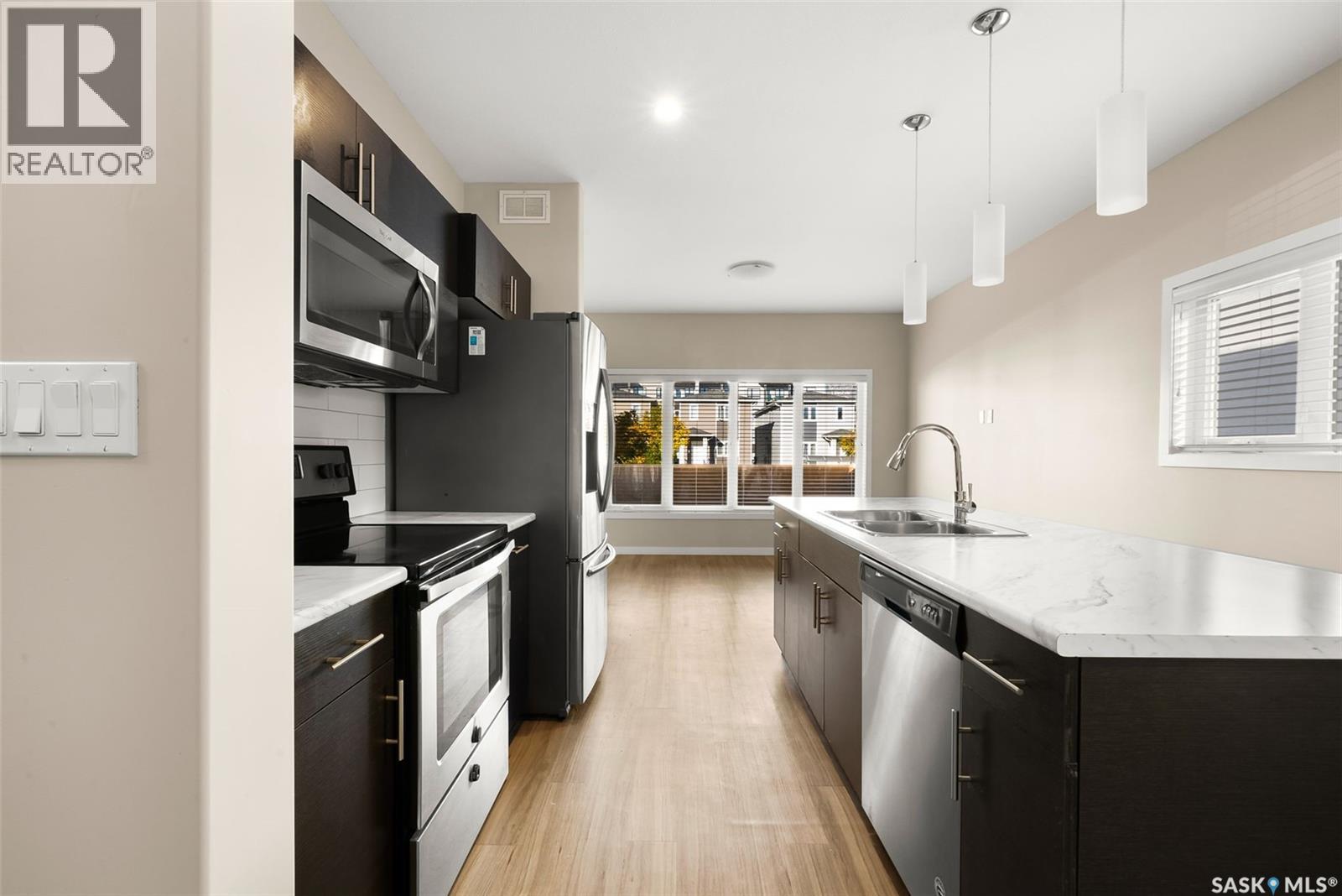 3917 James Hill Road, Regina, Saskatchewan  S4W 0N8 - Photo 8 - SK020064