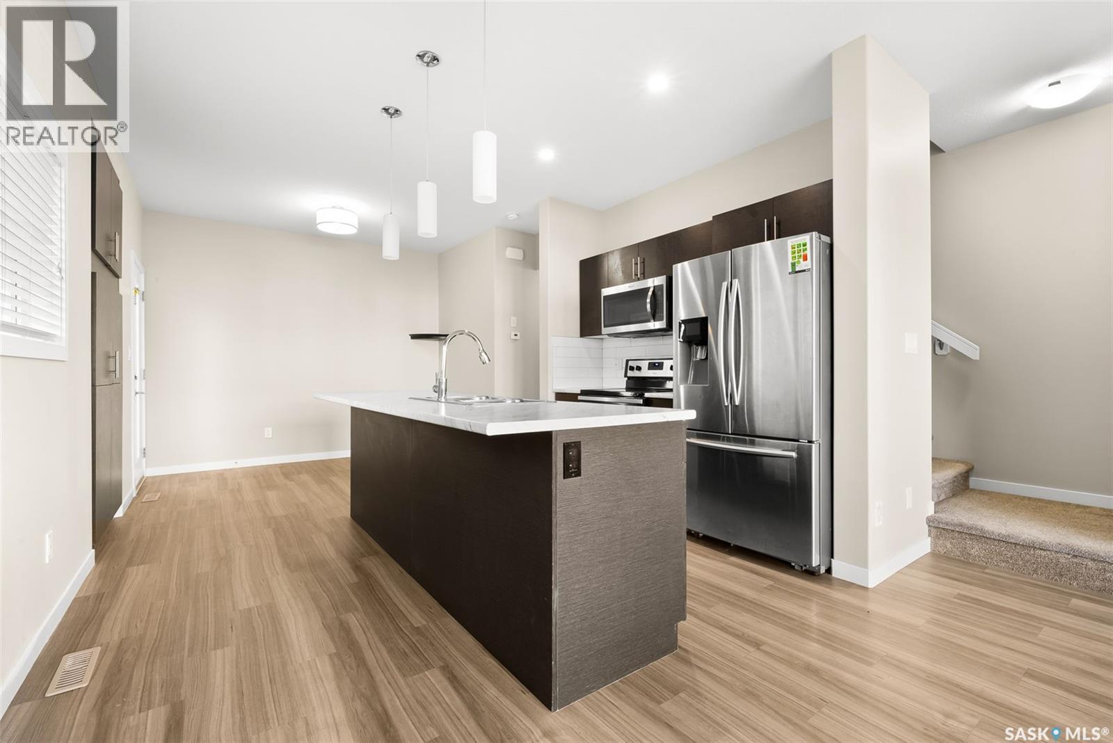 3917 James Hill Road, Regina, Saskatchewan  S4W 0N8 - Photo 6 - SK020064