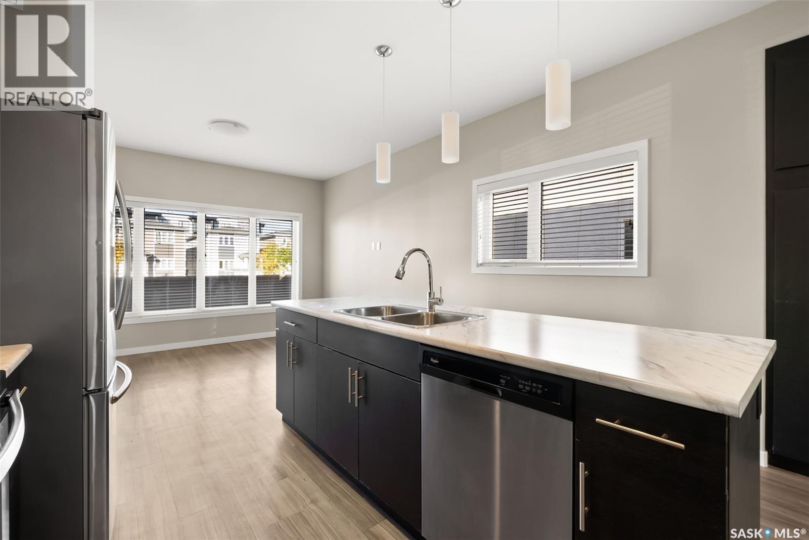 3917 James Hill Road, Regina, Saskatchewan  S4W 0N8 - Photo 9 - SK020064