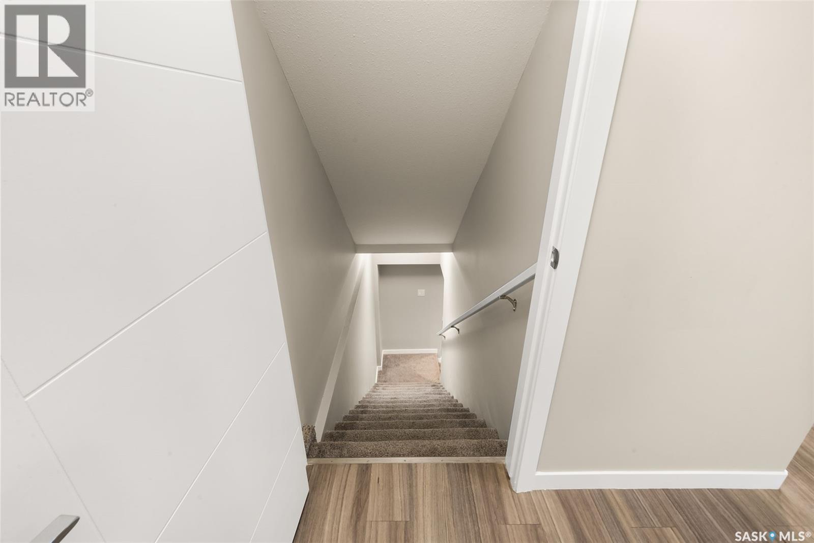 3917 James Hill Road, Regina, Saskatchewan  S4W 0N8 - Photo 24 - SK020064