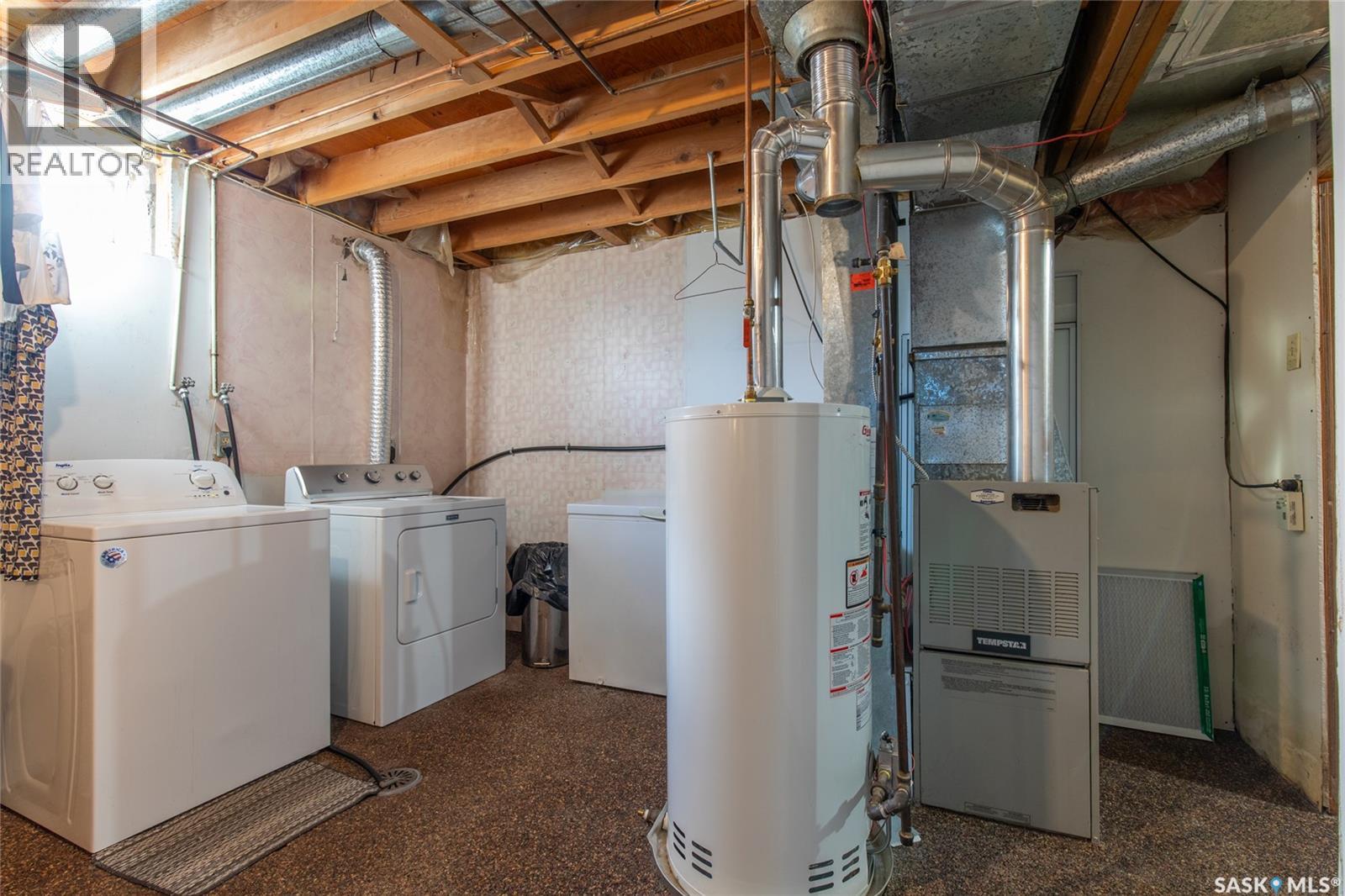 1443 Smith Street W, Moose Jaw, Saskatchewan  S6H 6W6 - Photo 37 - SK022243