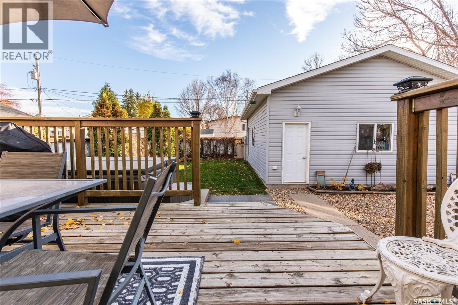 1443 Smith Street W, Moose Jaw, Saskatchewan  S6H 6W6 - Photo 44 - SK022243