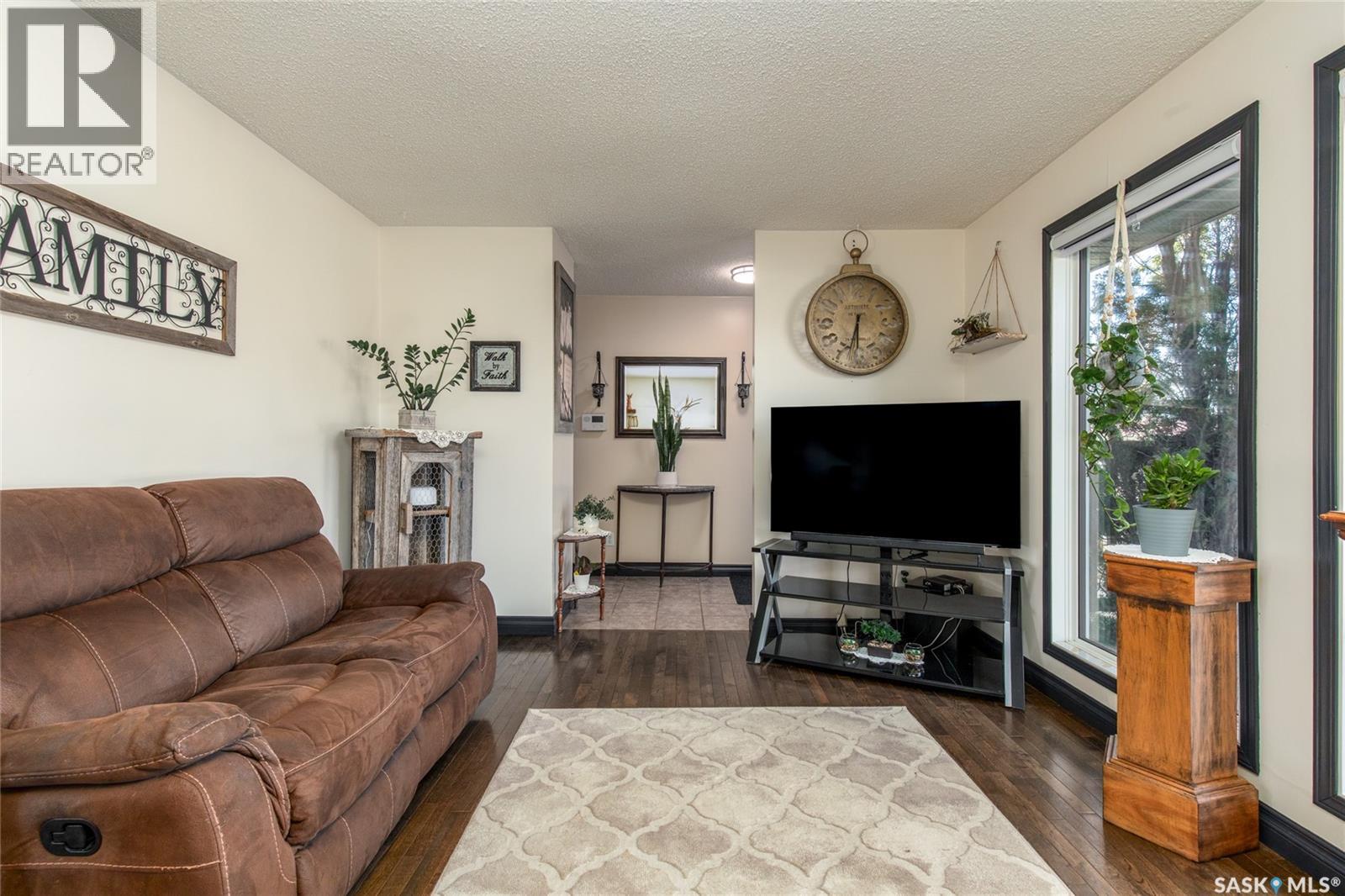 1443 Smith Street W, Moose Jaw, Saskatchewan  S6H 6W6 - Photo 9 - SK022243