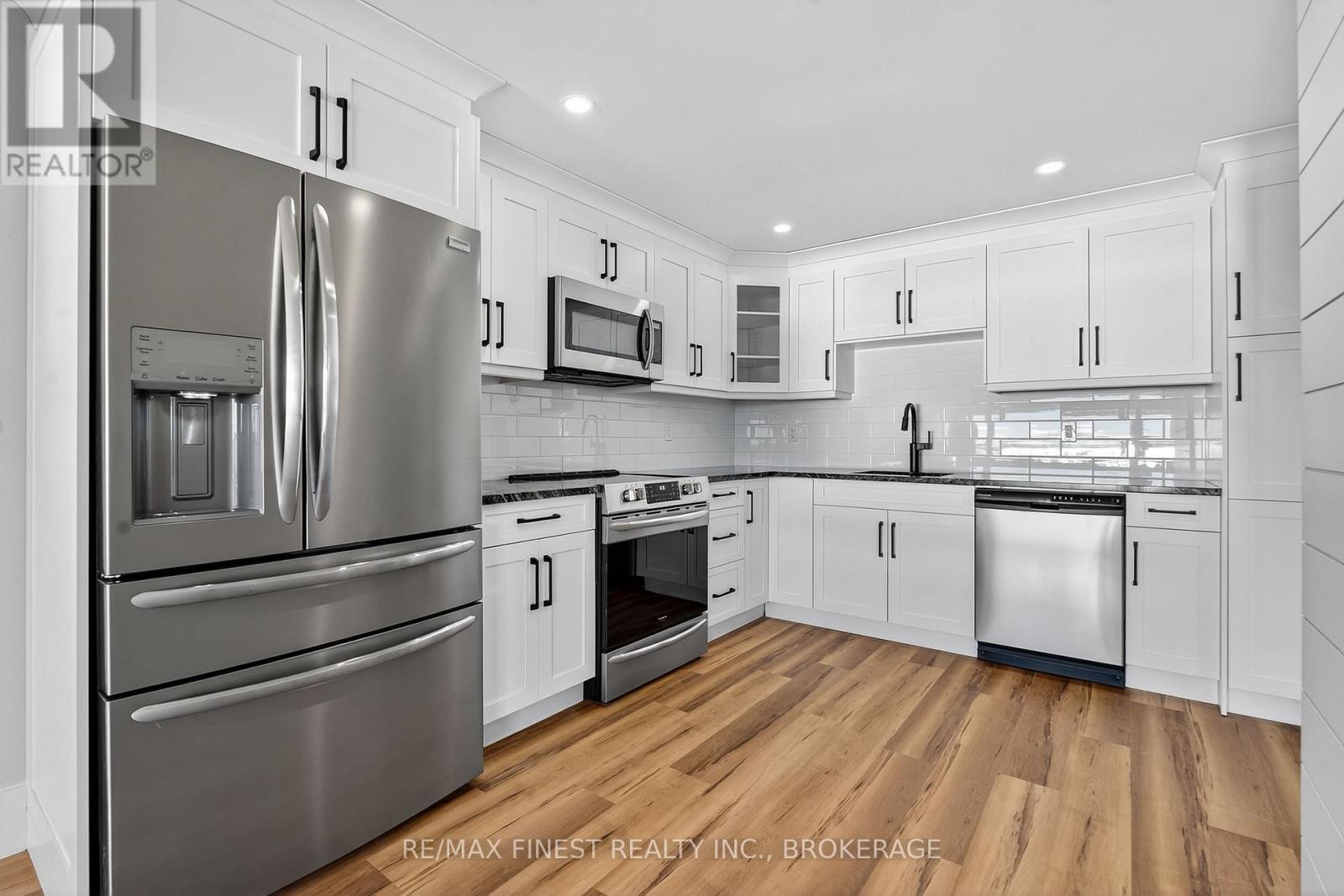 110 Bayshore Drive, Loyalist (Bath), Ontario  K0H 1G0 - Photo 17 - X12502896