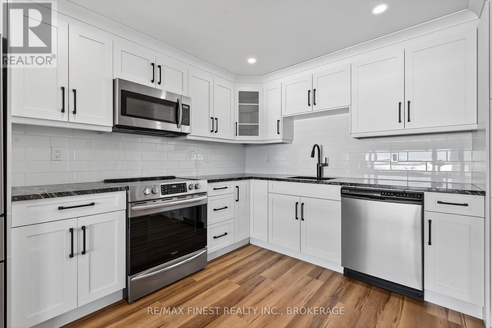 110 Bayshore Drive, Loyalist (Bath), Ontario  K0H 1G0 - Photo 18 - X12502896