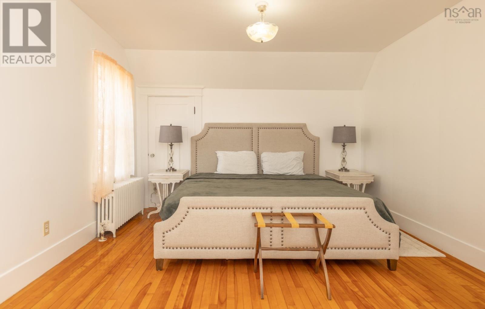 91 Cliff Street, Yarmouth, Nova Scotia  B5A 3J7 - Photo 13 - 202527103