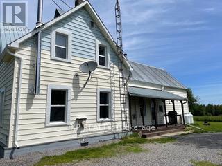 2382 Matawatchan Road, Greater Madawaska, Ontario  K0J 2R0 - Photo 17 - X12209777