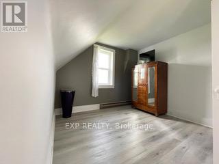 2382 Matawatchan Road, Greater Madawaska, Ontario  K0J 2R0 - Photo 8 - X12209777