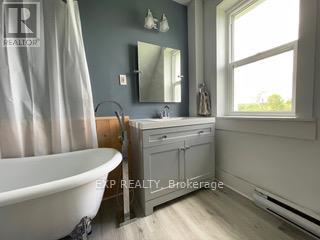 2382 Matawatchan Road, Greater Madawaska, Ontario  K0J 2R0 - Photo 6 - X12209777