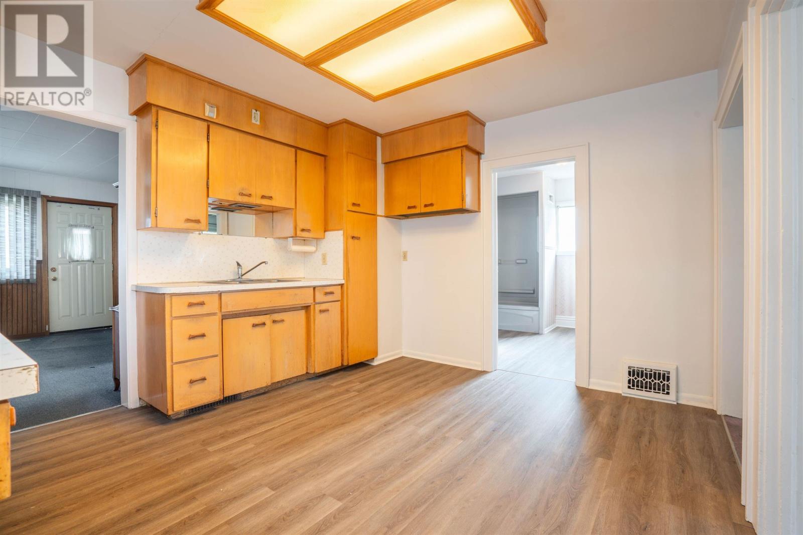 282 Sixth Ave, Sault Ste. Marie, Ontario  P6C 4K8 - Photo 14 - SM253162