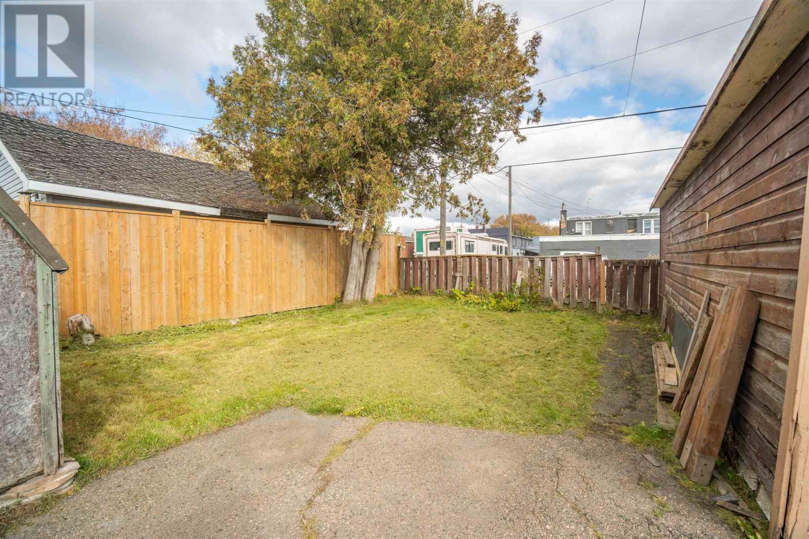 282 Sixth Ave, Sault Ste. Marie, Ontario  P6C 4K8 - Photo 4 - SM253162