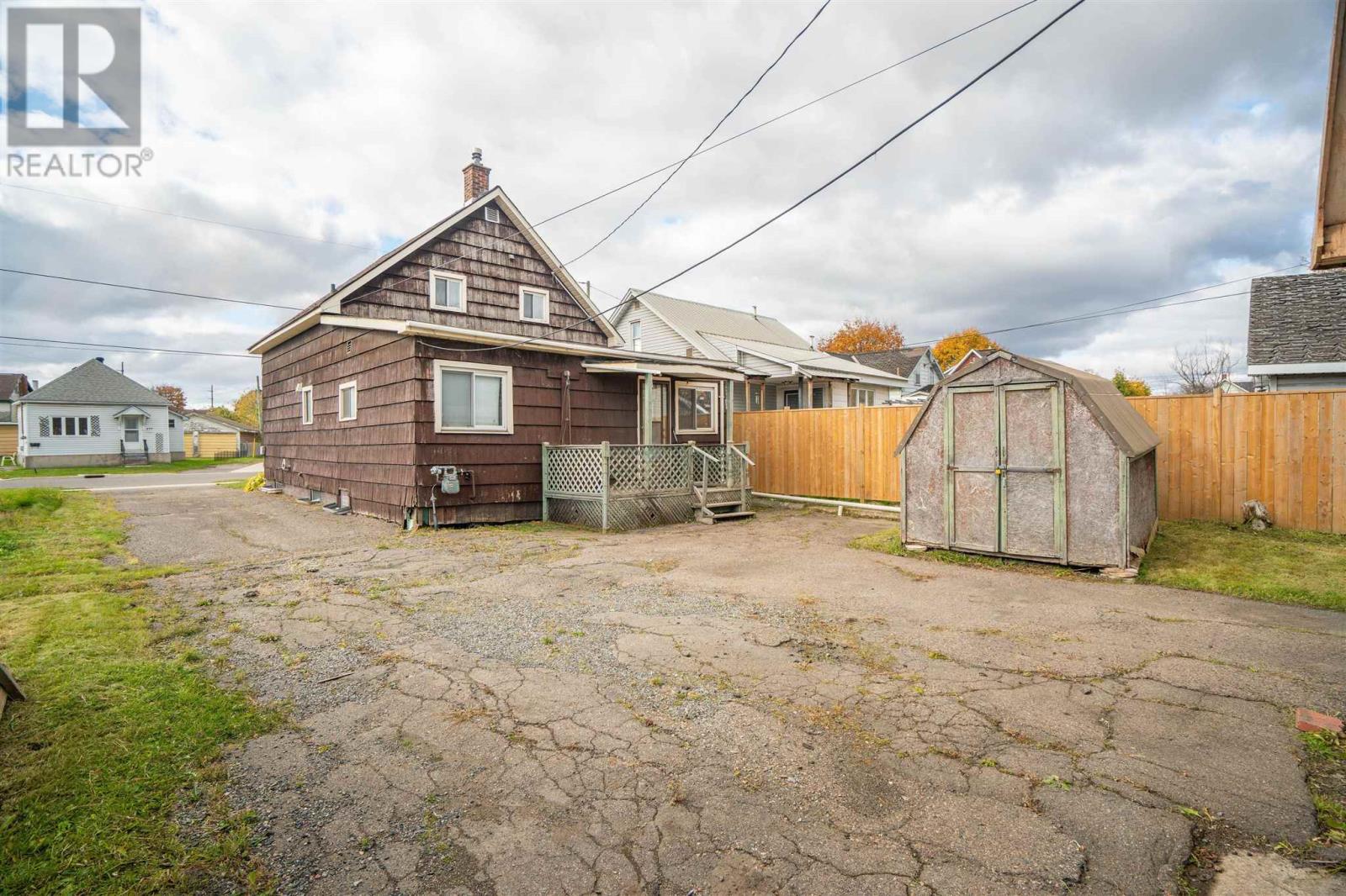 282 Sixth Ave, Sault Ste. Marie, Ontario  P6C 4K8 - Photo 5 - SM253162