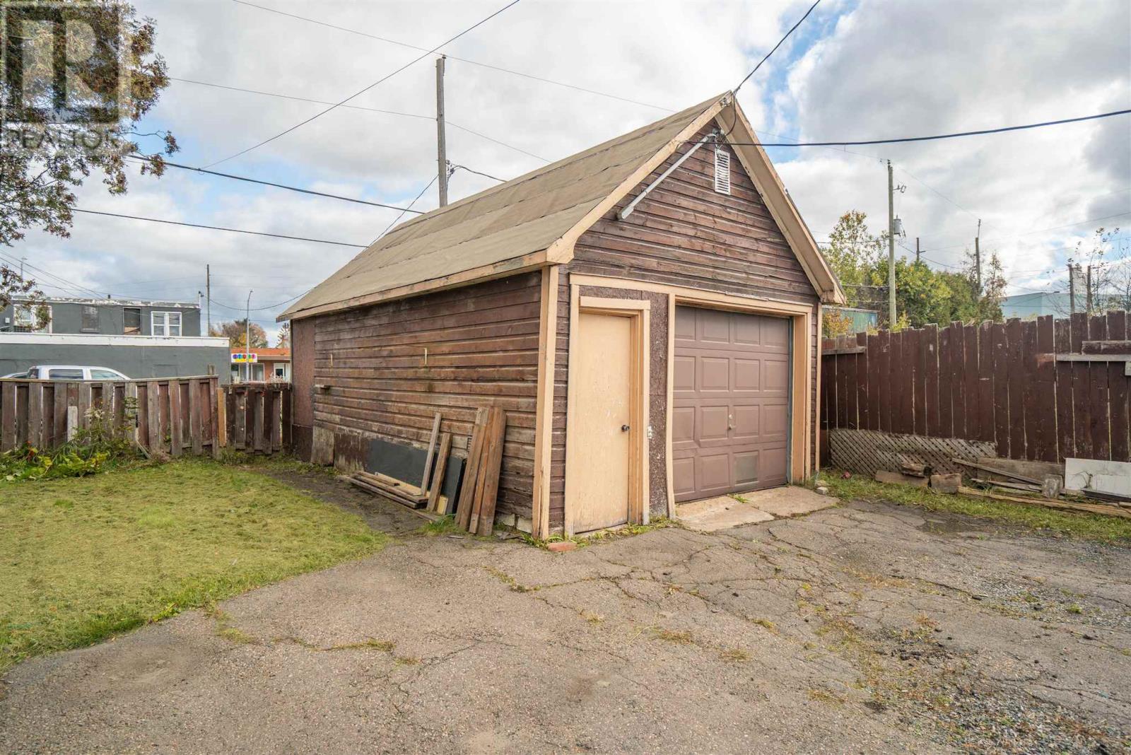 282 Sixth Ave, Sault Ste. Marie, Ontario  P6C 4K8 - Photo 7 - SM253162
