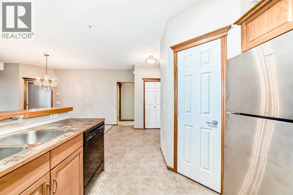 237, 15 Everstone Drive Sw, Calgary, Alberta  T2Y 5B5 - Photo 7 - A2267750