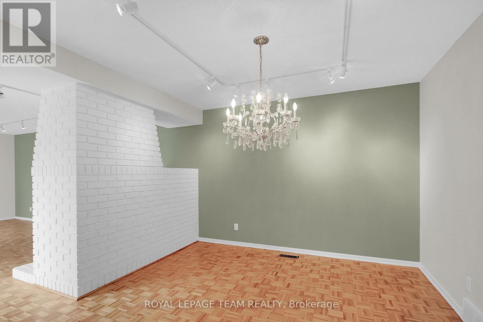 26 Jackson Court, Ottawa, Ontario  K2K 1B7 - Photo 15 - X12502862