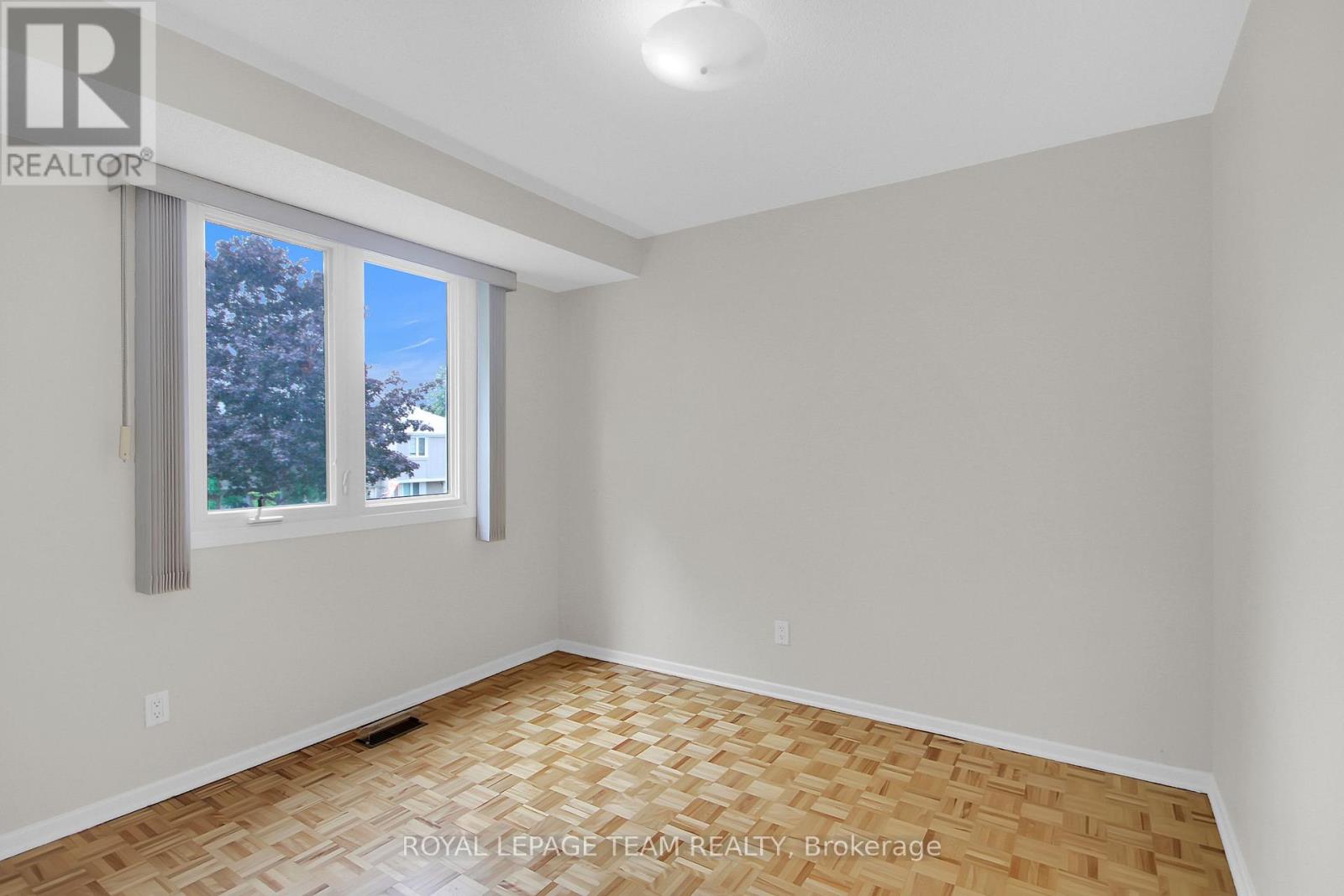 26 Jackson Court, Ottawa, Ontario  K2K 1B7 - Photo 27 - X12502862