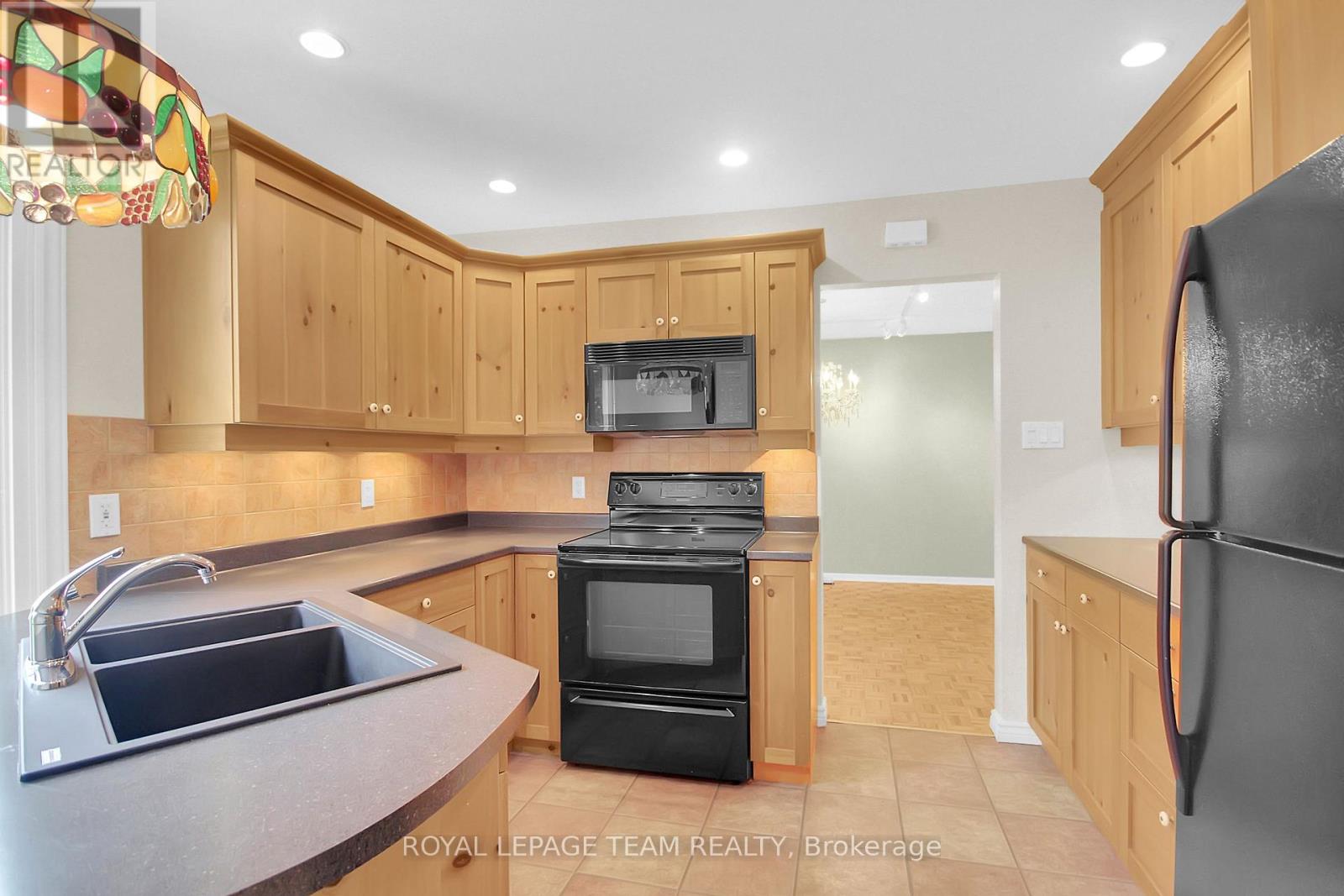 26 Jackson Court, Ottawa, Ontario  K2K 1B7 - Photo 7 - X12502862