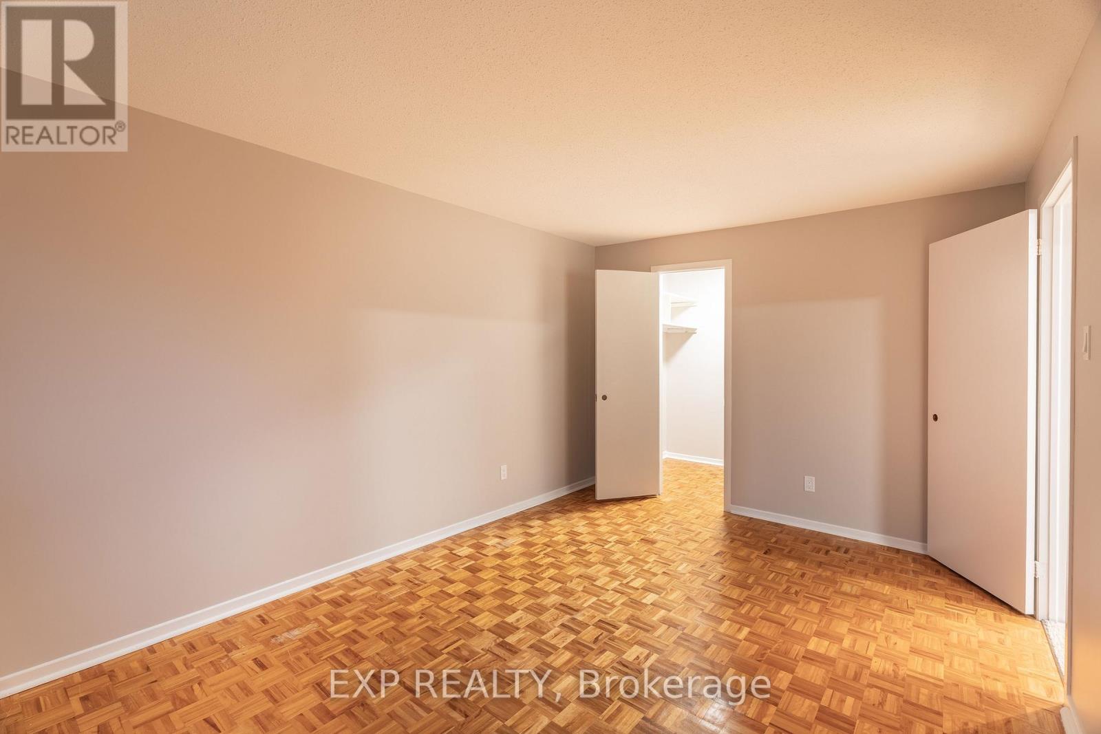 109 Woodfield Drive, Ottawa, Ontario  K2G 0A1 - Photo 13 - X12503002