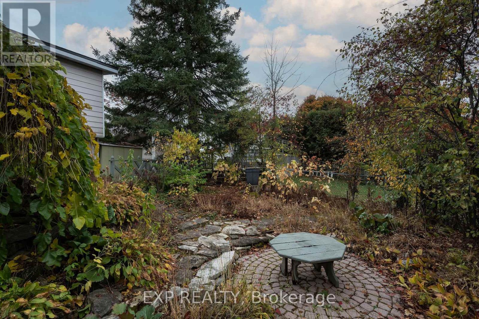 109 Woodfield Drive, Ottawa, Ontario  K2G 0A1 - Photo 26 - X12503002