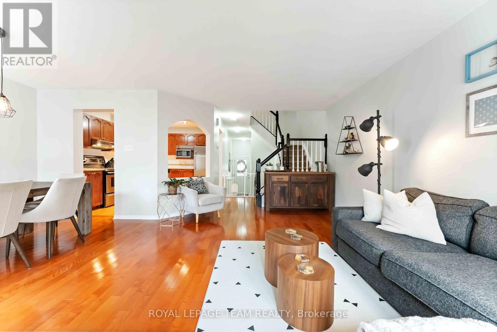 7 Fairpark Drive, Ottawa, Ontario  K2G 6X1 - Photo 10 - X12503032