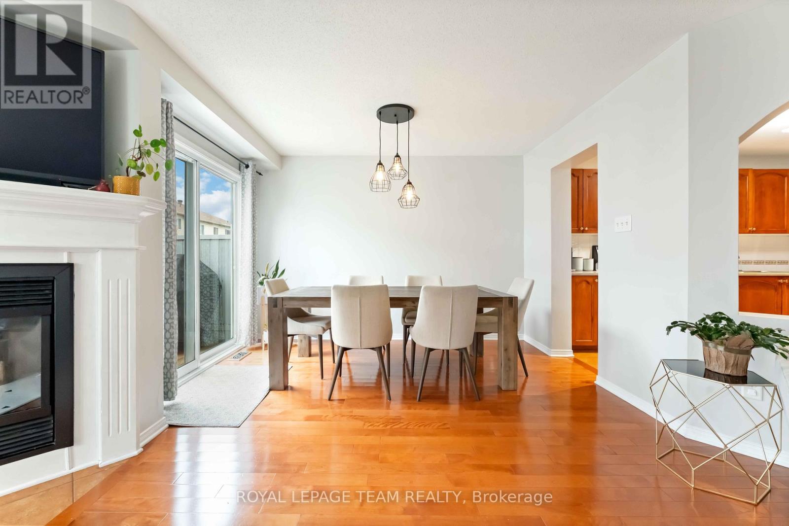 7 Fairpark Drive, Ottawa, Ontario  K2G 6X1 - Photo 12 - X12503032