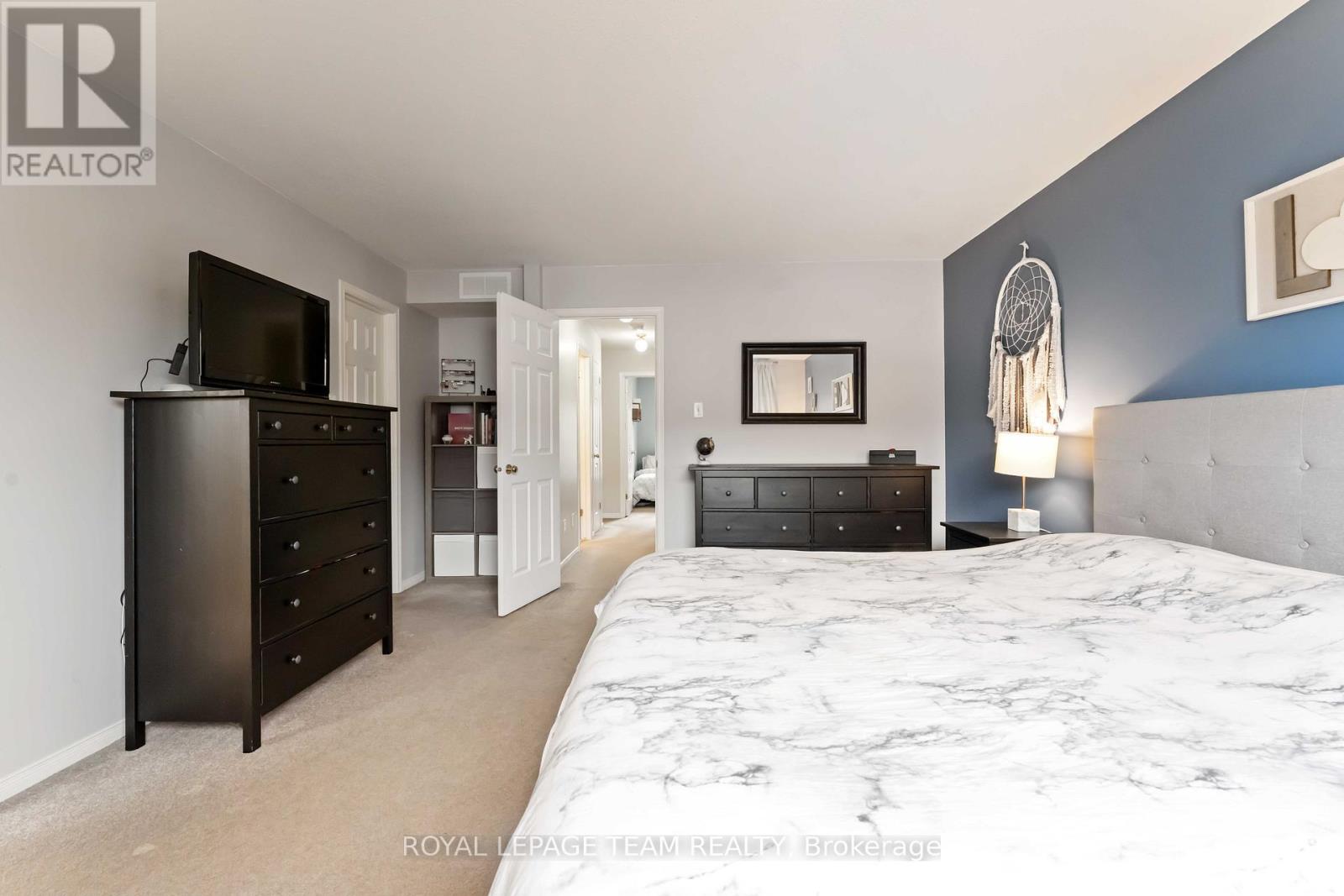 7 Fairpark Drive, Ottawa, Ontario  K2G 6X1 - Photo 19 - X12503032