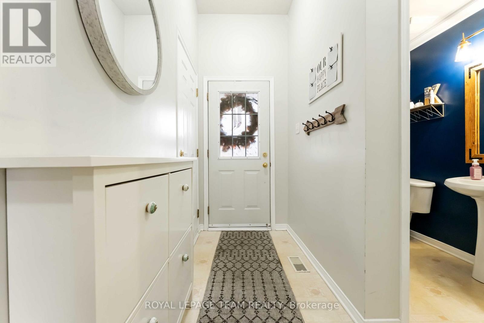 7 Fairpark Drive, Ottawa, Ontario  K2G 6X1 - Photo 2 - X12503032