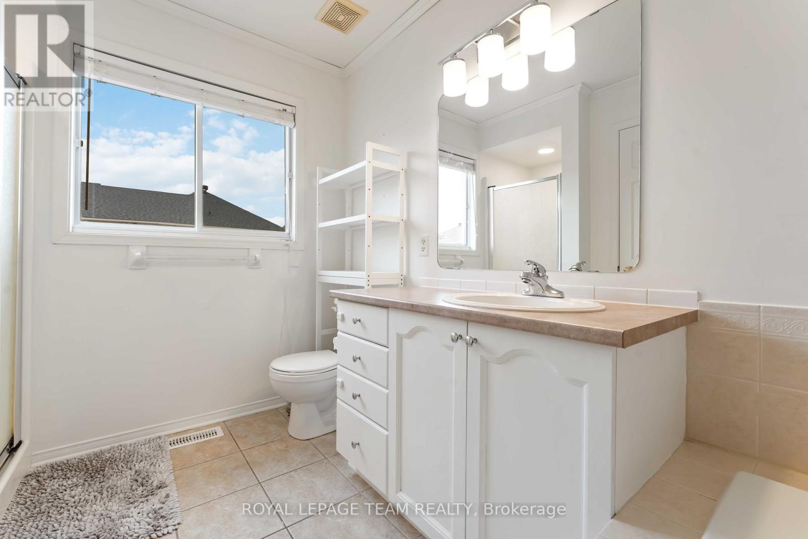 7 Fairpark Drive, Ottawa, Ontario  K2G 6X1 - Photo 22 - X12503032