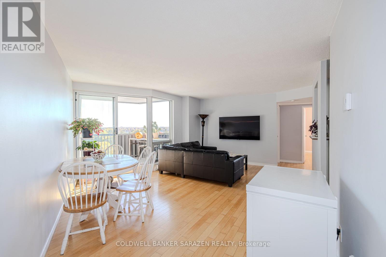 901 - 1380 Prince Of Wales Drive, Ottawa, Ontario  K2C 3N5 - Photo 7 - X12503080